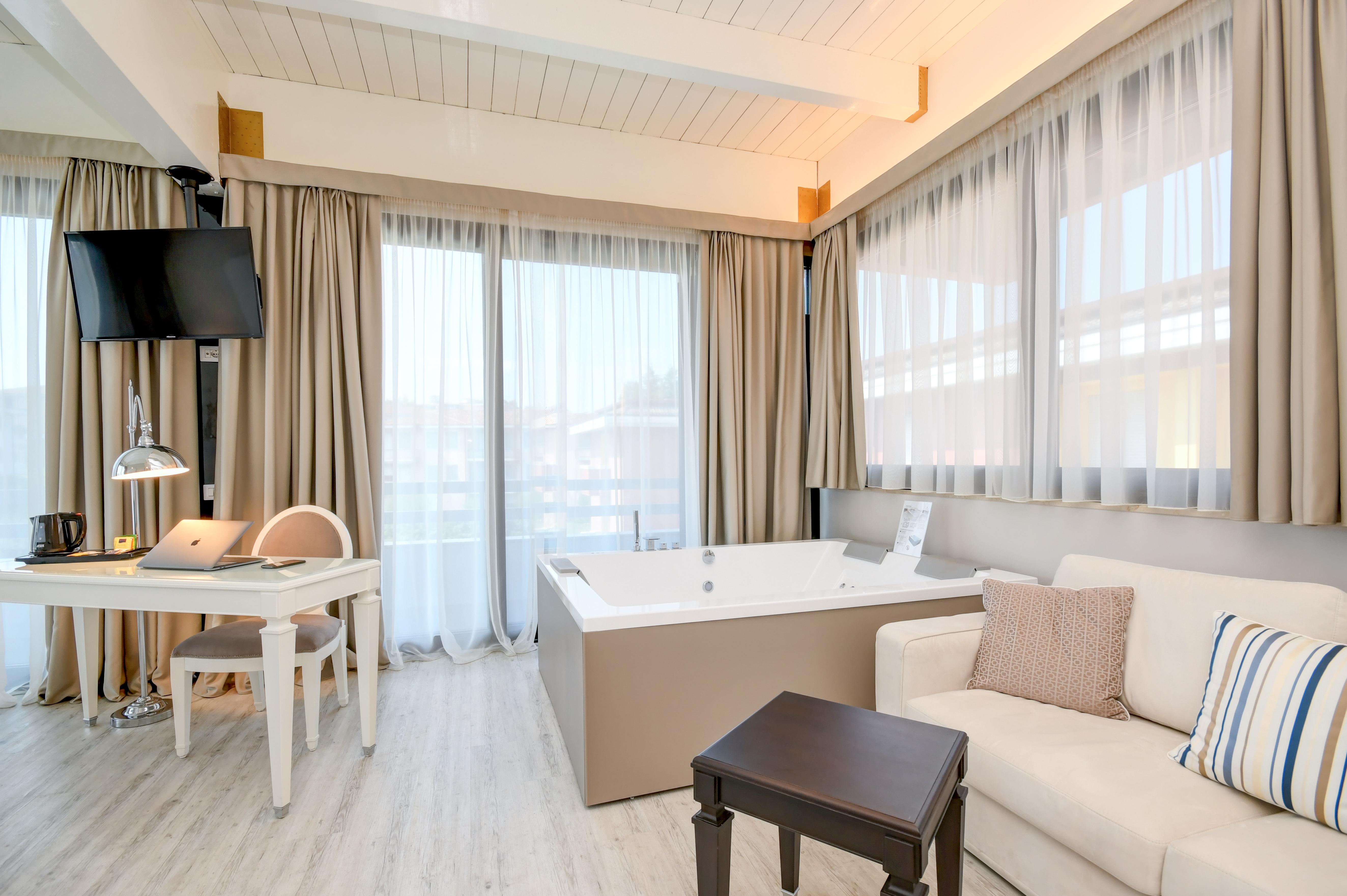 Hotel Oliveto Desenzano del Garda Eksteriør bilde
