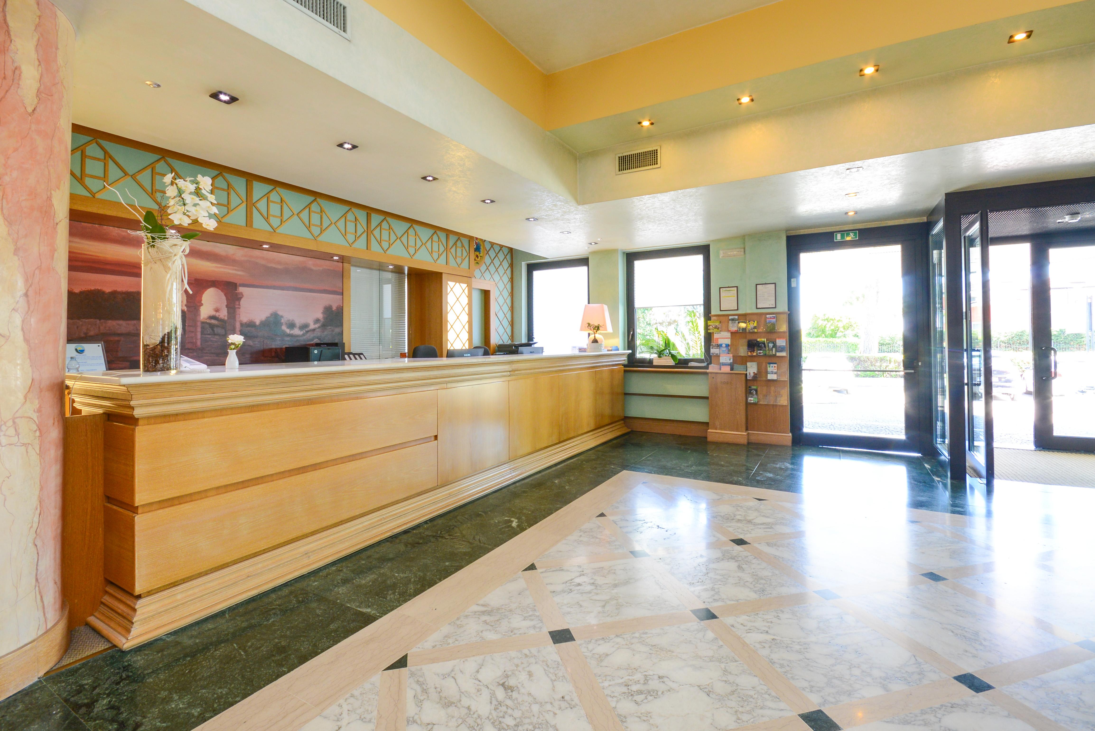 Hotel Oliveto Desenzano del Garda Eksteriør bilde