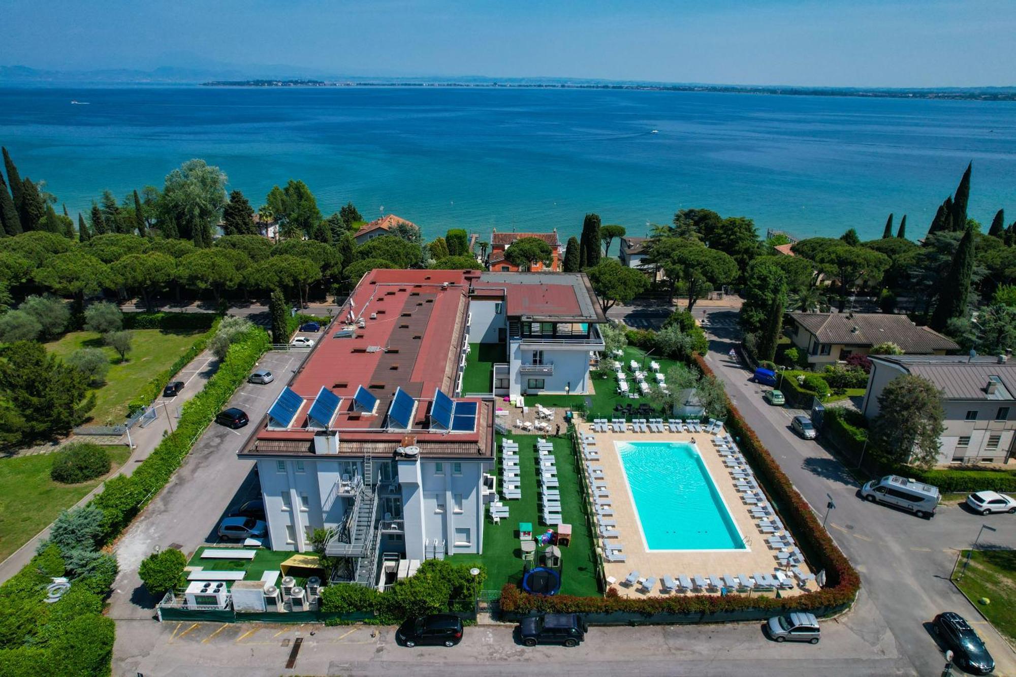 Hotel Oliveto Desenzano del Garda Eksteriør bilde