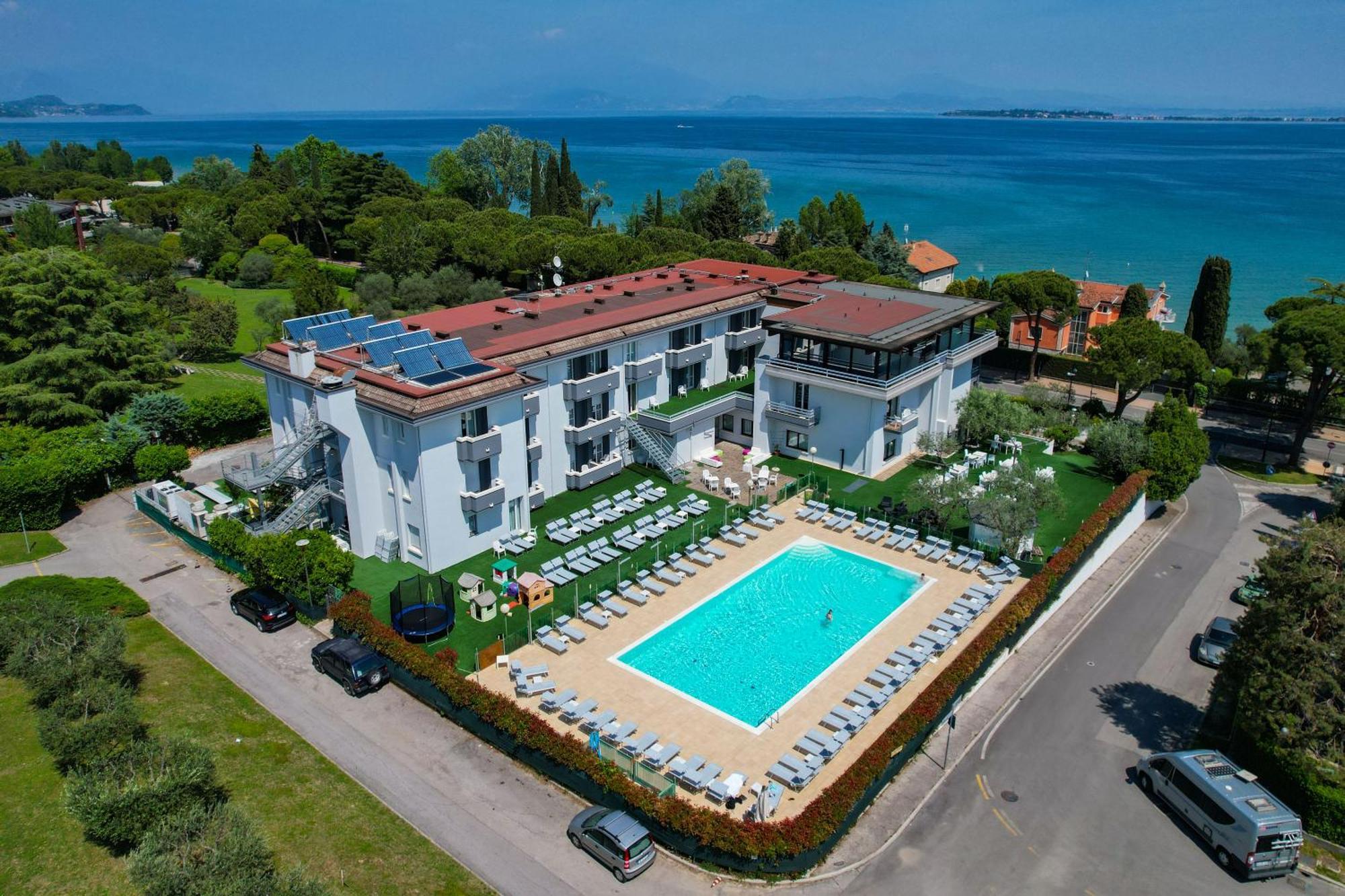 Hotel Oliveto Desenzano del Garda Eksteriør bilde